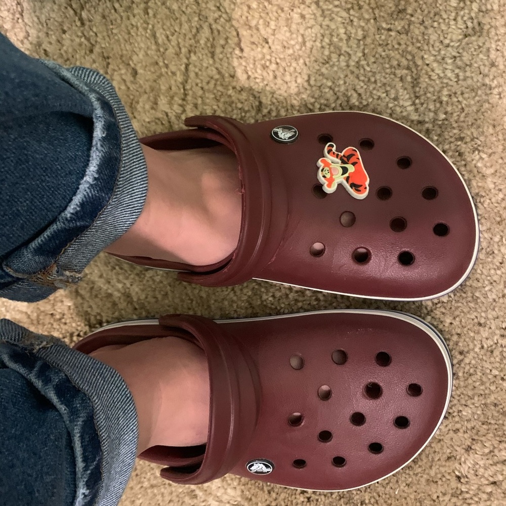 Crocs super cute color size 6 women’s